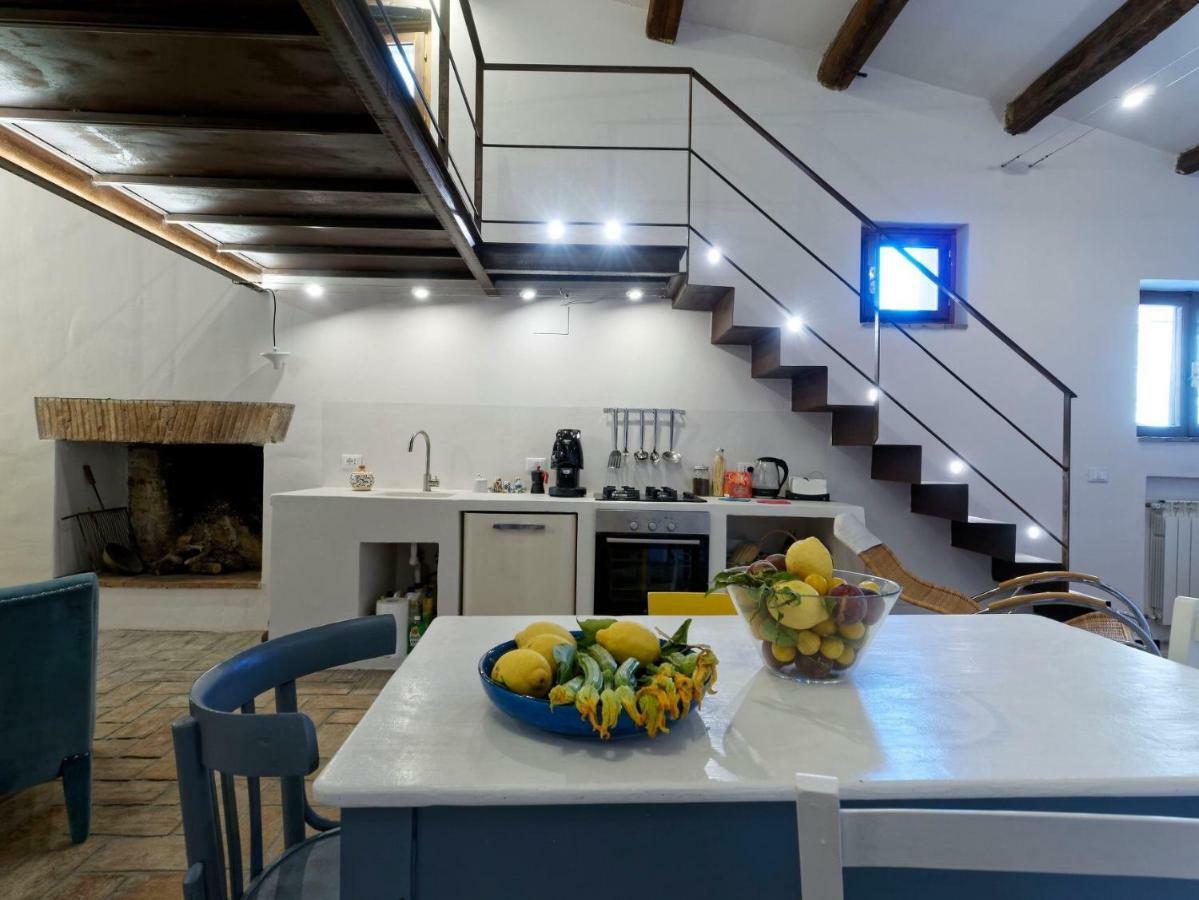 L'Arrocco - La Torre Col Mare Sul Tetto Apartment Таркиния Екстериор снимка